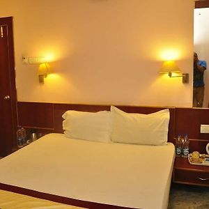 The Amrapalli Resort